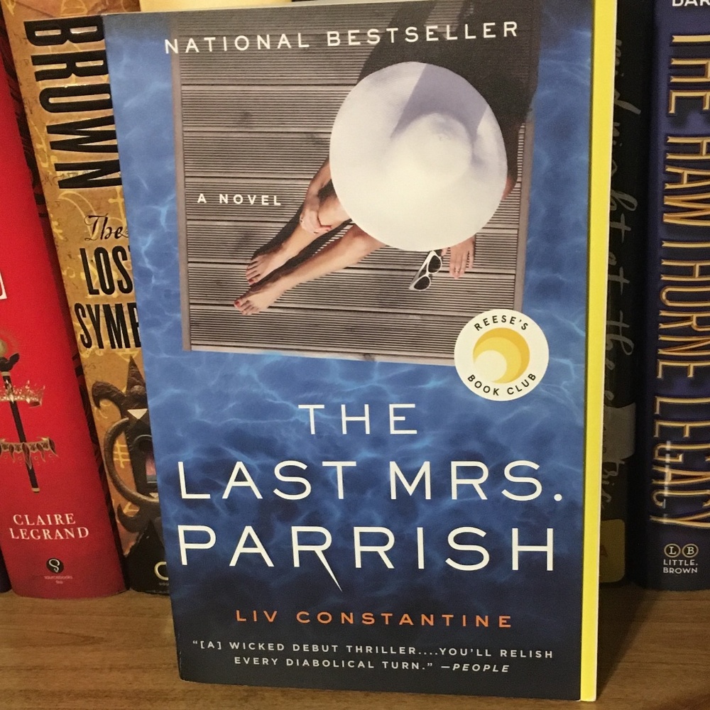 2/$12💵 The Last Mrs. Parrish - Liv Constantine
